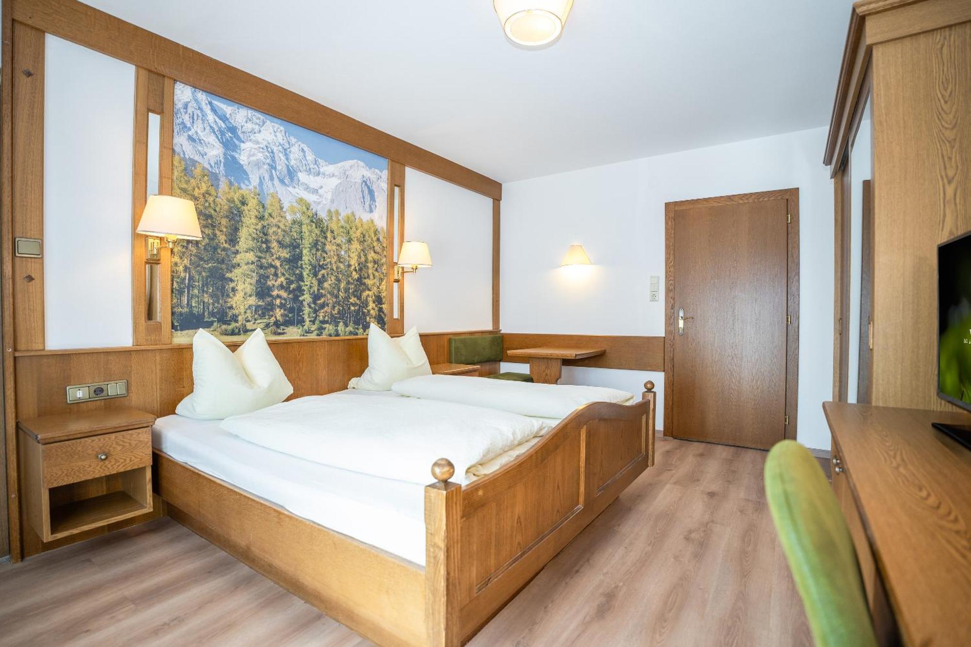 Hotel Mooswald 4*